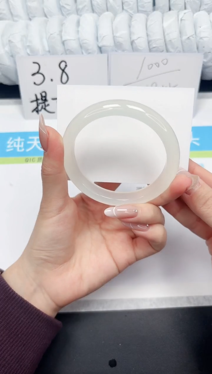 【闪购商品】石英质玉手镯未镶嵌28-荔枝白61.1