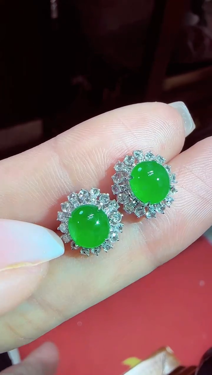 【闪购商品】翡翠耳饰18K金镶嵌蛋面