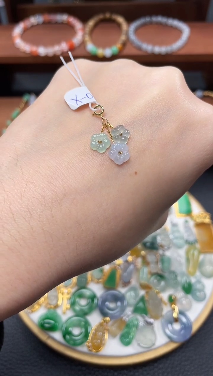 【闪购商品】翡翠吊坠(不含链)18K金镶嵌一个   JK719