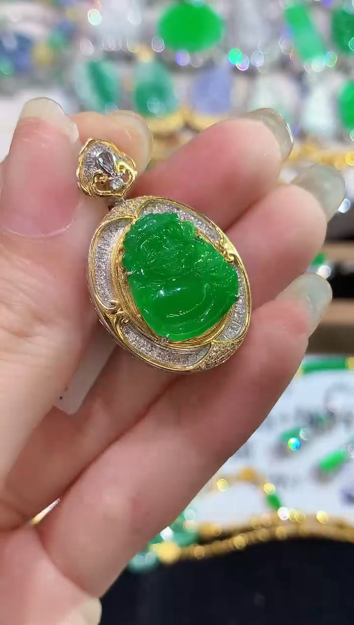 吊坠(不含链)18K金镶嵌翡翠X多样性发其一