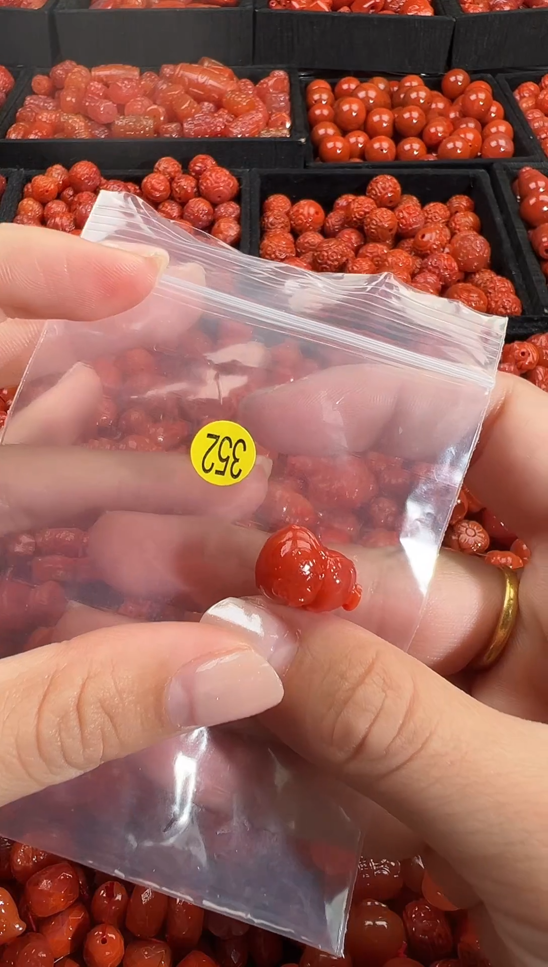 颈饰未镶嵌南红玛瑙1