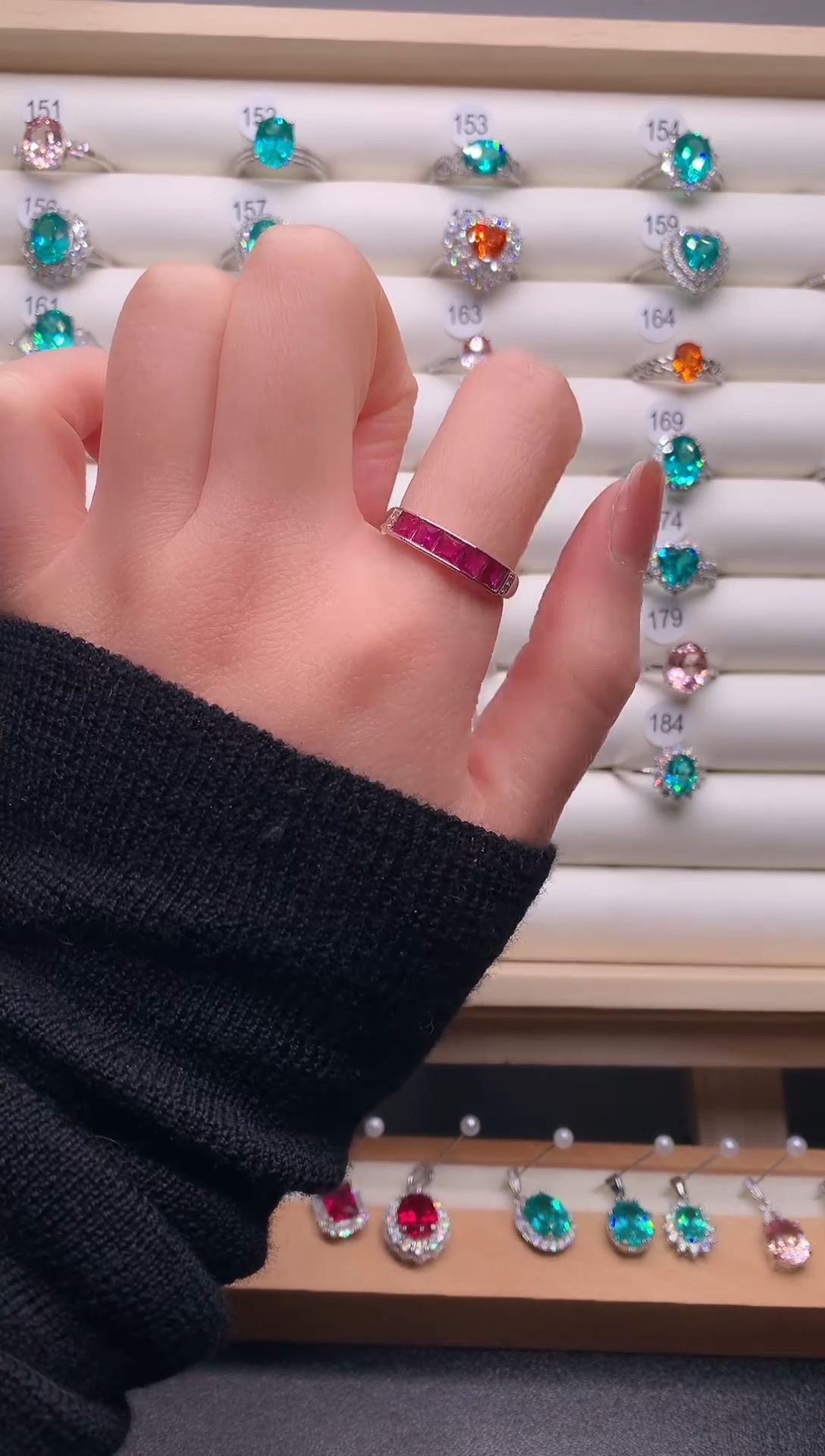 3红宝石（处理）红宝石戒指