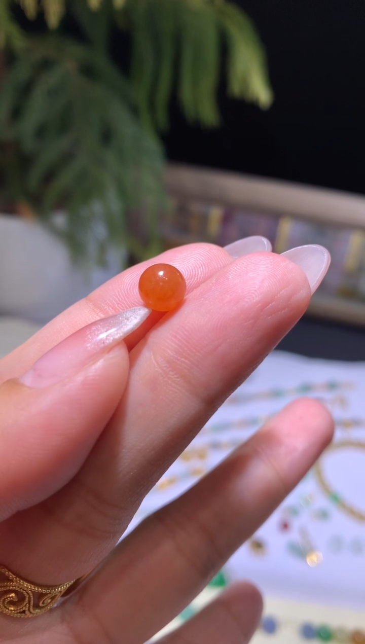 定制翡翠未镶嵌6.9*珠子680+68