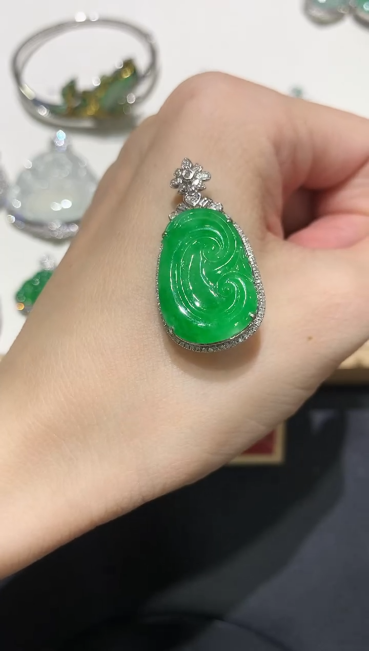 翡翠18K金镶嵌吊坠(不含链)团购3