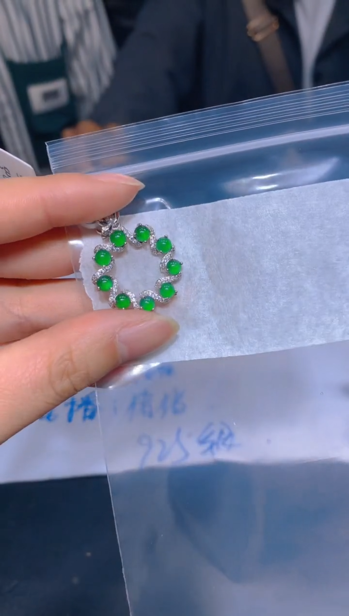 【闪购商品】定制翡翠未镶嵌36定制翡翠多样性发其一