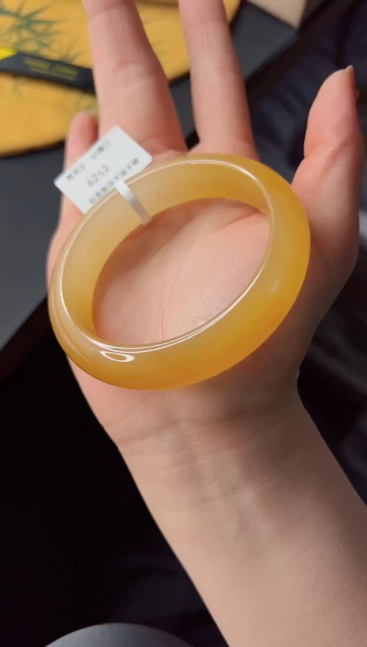 【闪购商品】石英质玉手镯未镶嵌563-60