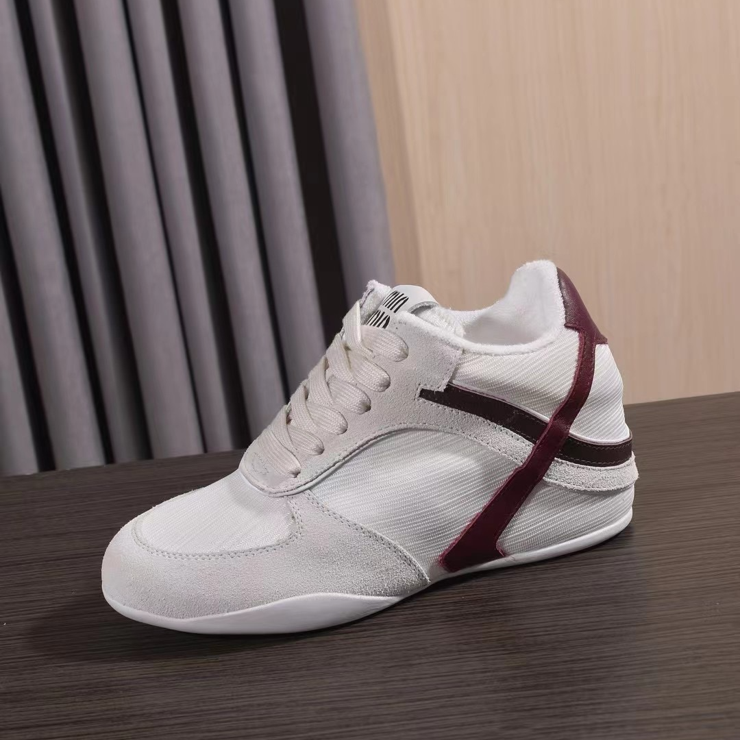 2025春季新款软底阿甘鞋时尚百搭小白鞋女运动休闲板鞋6公分内增