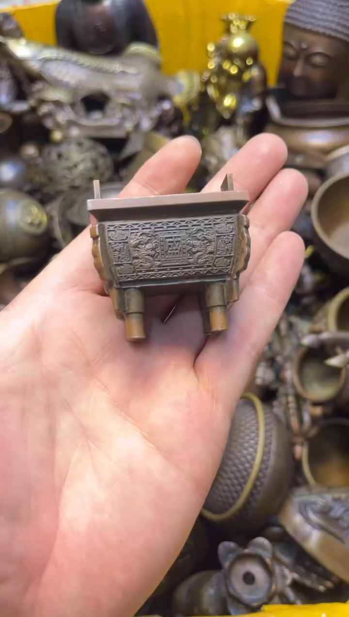 精美铜器，点击下单