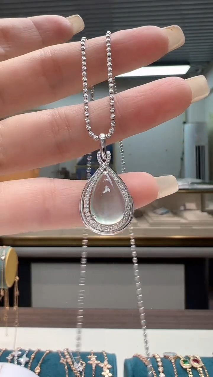 【闪购商品】葡萄石吊坠(不含链)18K金镶嵌葡萄石水滴吊坠K白