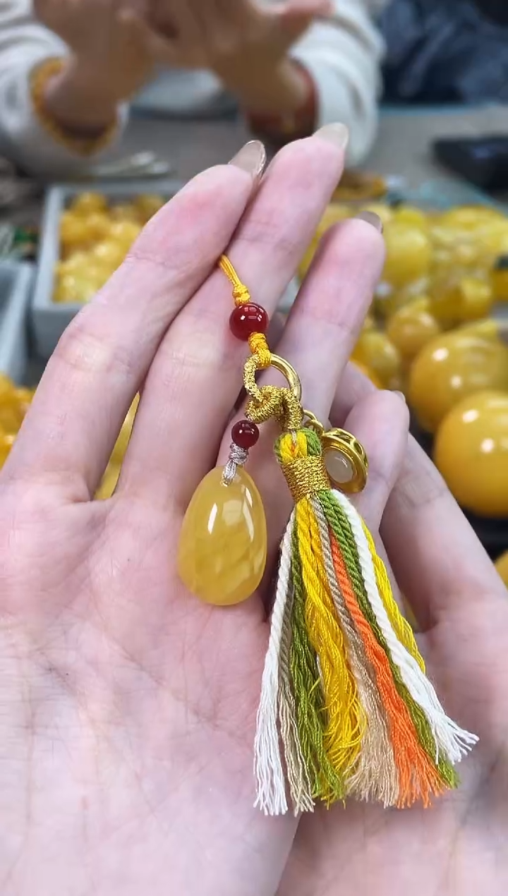 裸石琥珀未镶嵌J