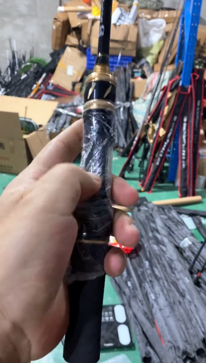 1.8枪柄路亚竿微瑕非原装竿稍颜色随机