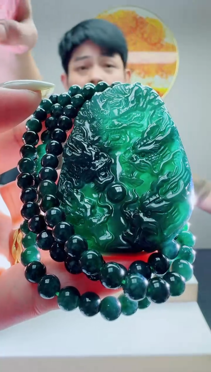 翡翠未镶嵌颈饰多样性随机发其一