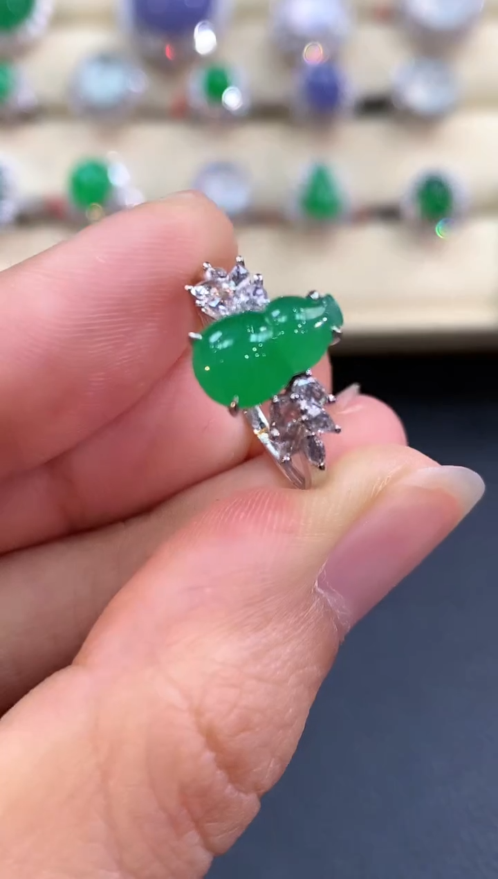 【闪购商品】翡翠戒指18K金镶嵌B172      