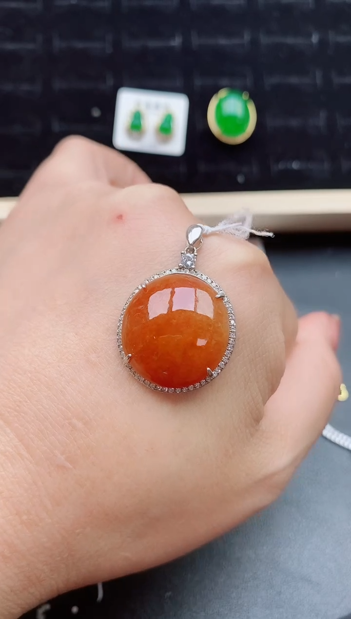 【闪购商品】翡翠颈饰银S925镶嵌2121212