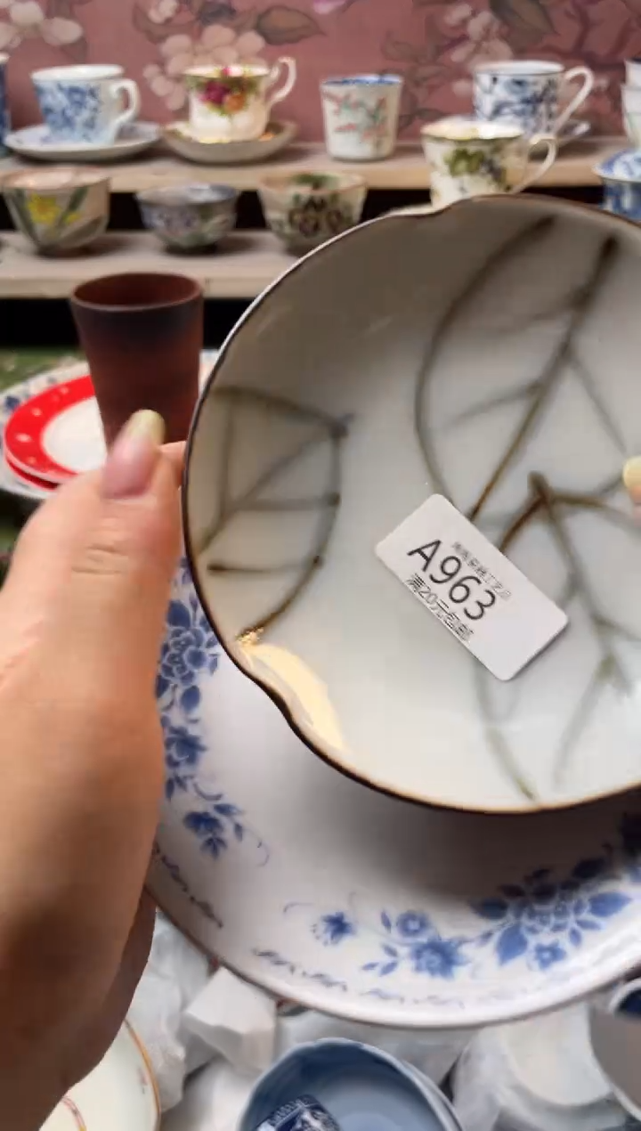 瓷片绿*红瓷器A963