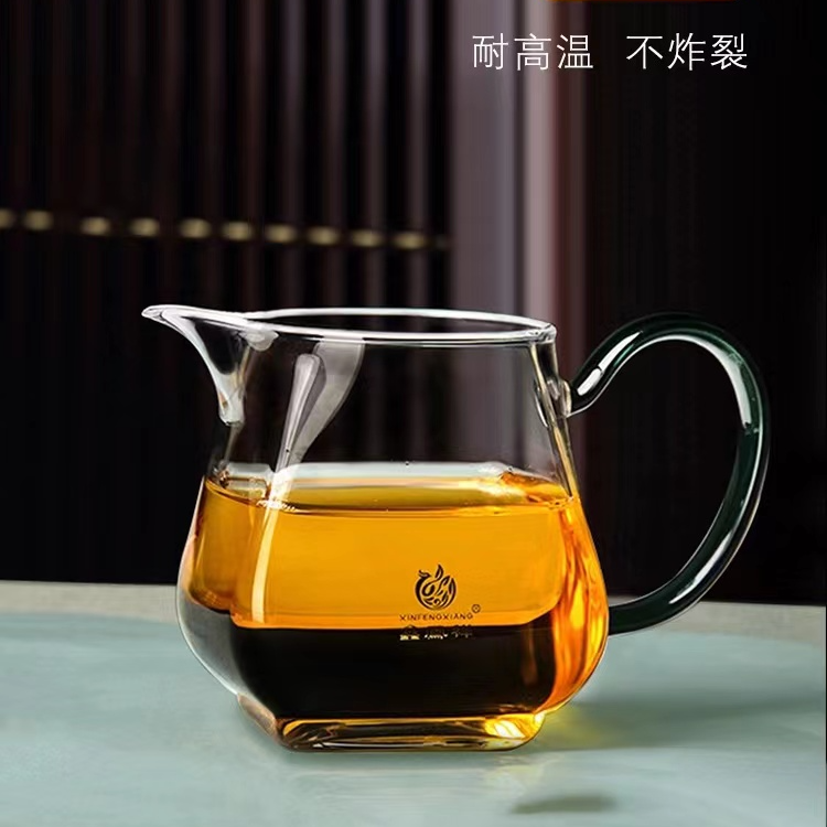 当代 鑫凤祥玻璃茶具公道杯高档加厚耐高温木把泡茶分茶器公杯