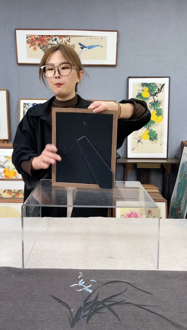 【闪购商品】国画10寸-23*29摆台书法作品-牡丹