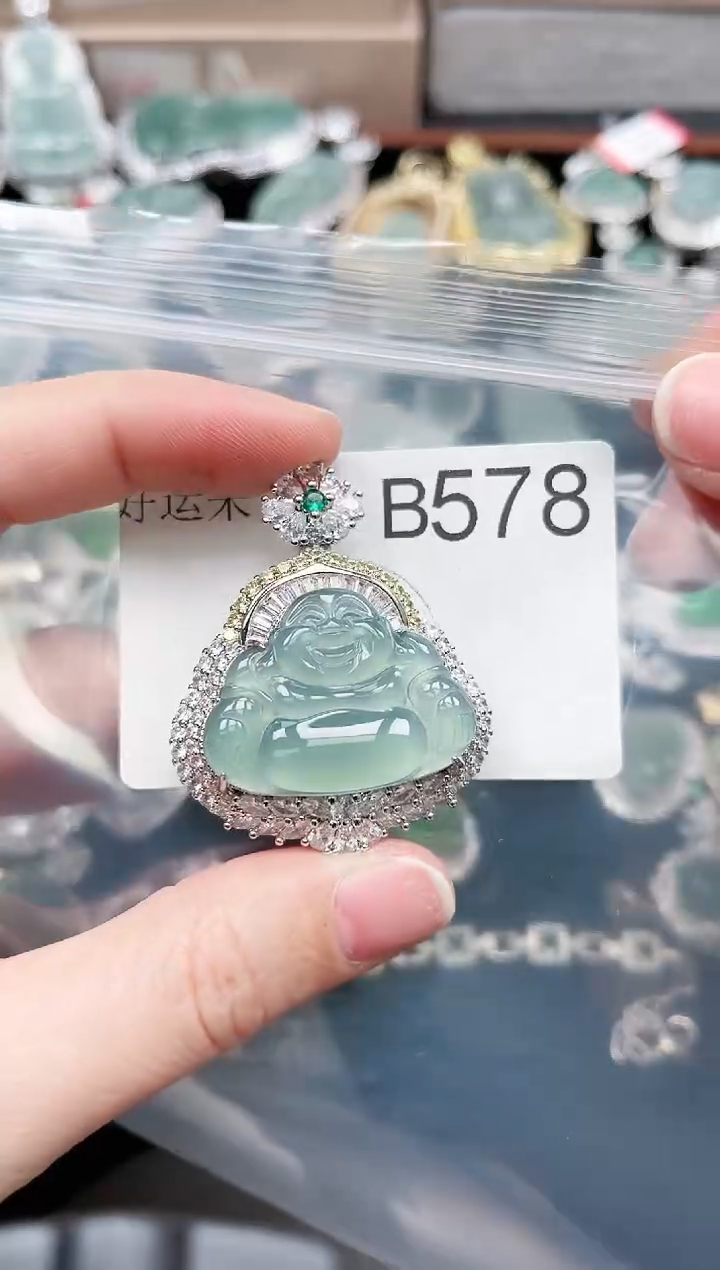 【闪购商品】翡翠颈饰未镶嵌578赠皮绳