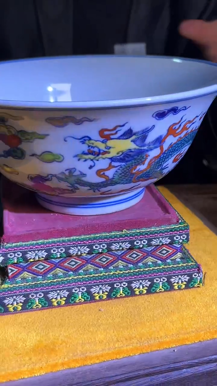 【闪购商品】瓷片326F现代工艺品一个