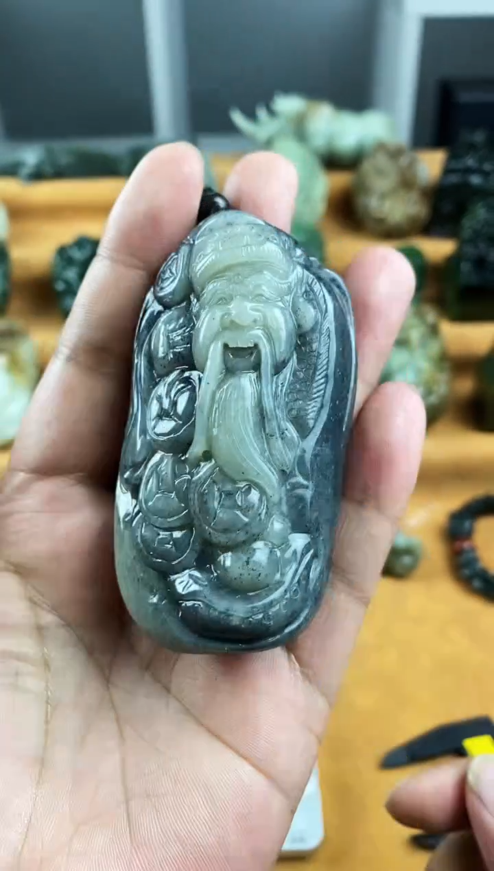 未镶嵌和田玉把件1