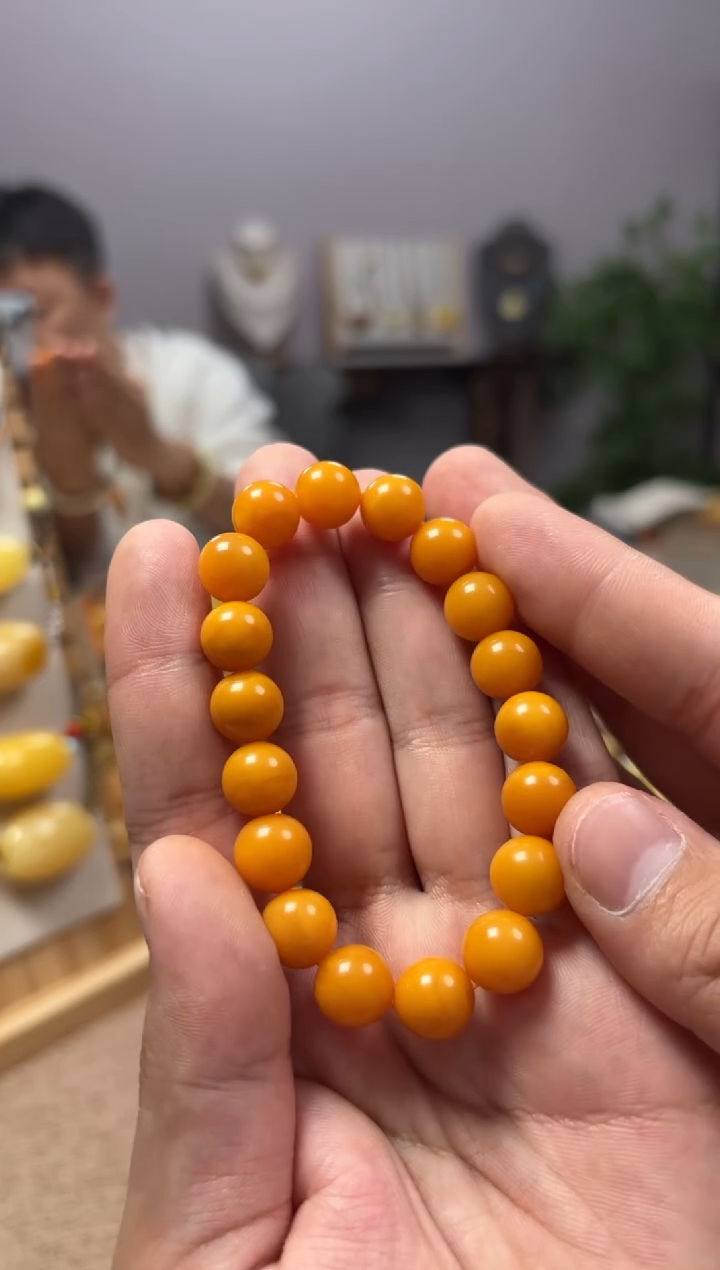 【闪购商品】蜜蜡裸石未镶嵌手串