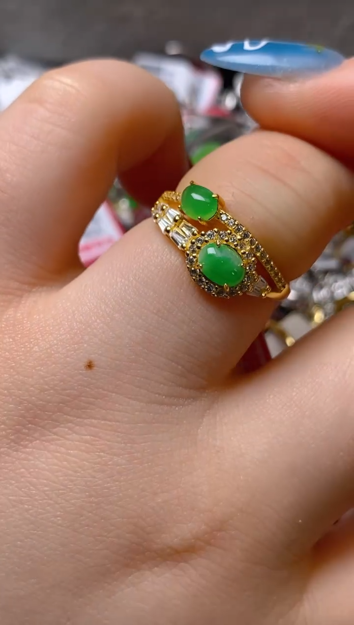 银S925镶嵌戒指翡翠百内无证书