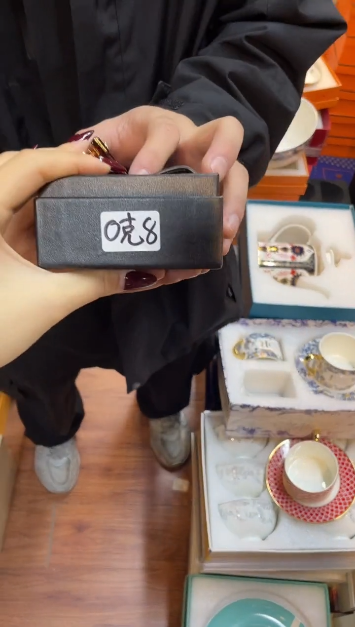 杯鸿辉家品牌瓷器，京东包邮！