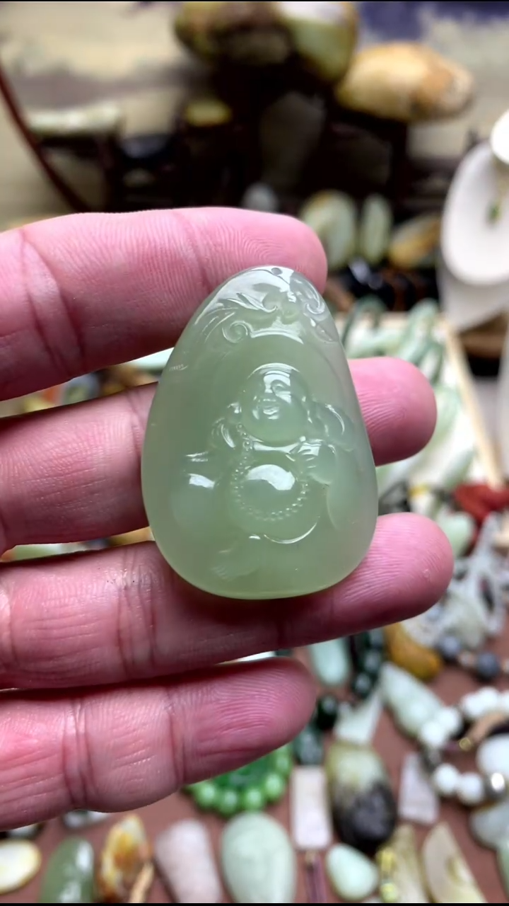 【闪购商品】和田玉颈饰未镶嵌玻璃底 佛公