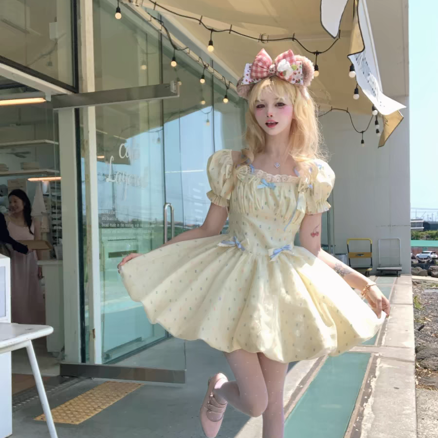 大码女装想去海边可爱淡黄色小波点泡泡袖连衣裙11532