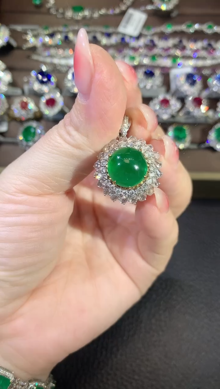 【闪购商品】祖母绿吊坠18K金镶嵌D16