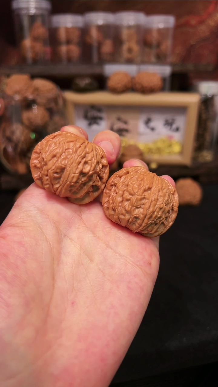 文玩核桃吊坠全品正磨球磨38mm