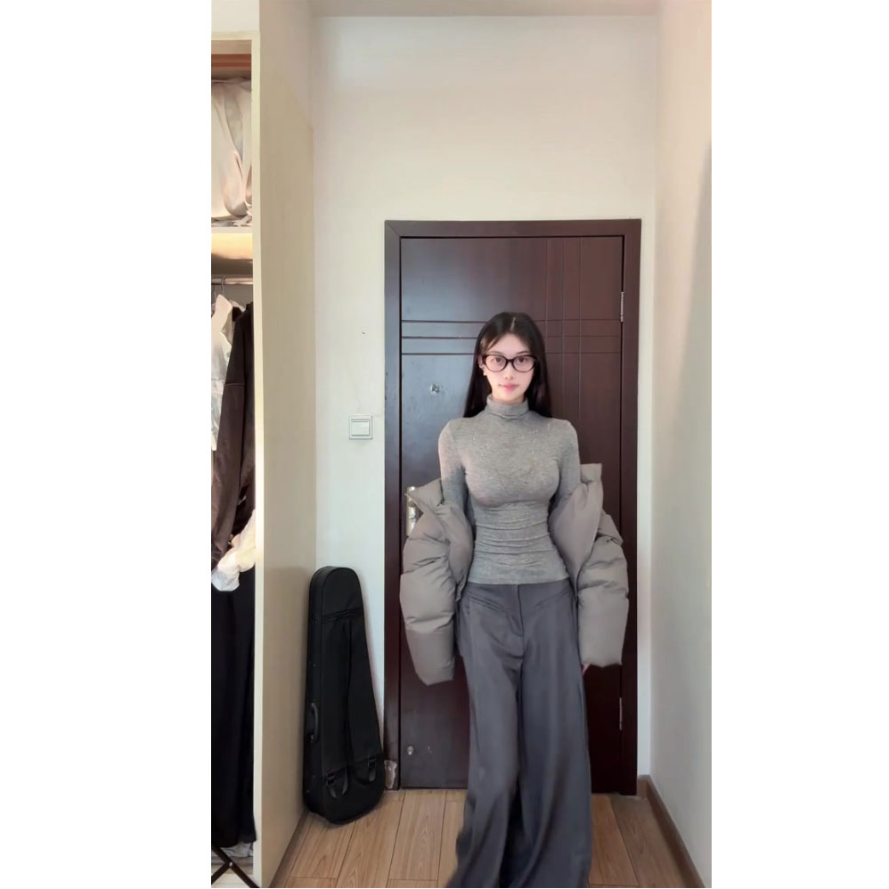 【婉如新生】辣妹烫钻小高领T恤打底衫女秋冬收腰紧身内搭长袖上衣