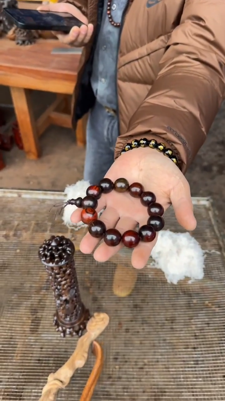 交趾黄檀（大红酸枝）工艺品888888888