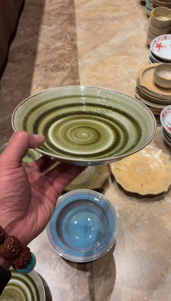 瓷片8寸手工玻化绿螺纹盘（福利款）