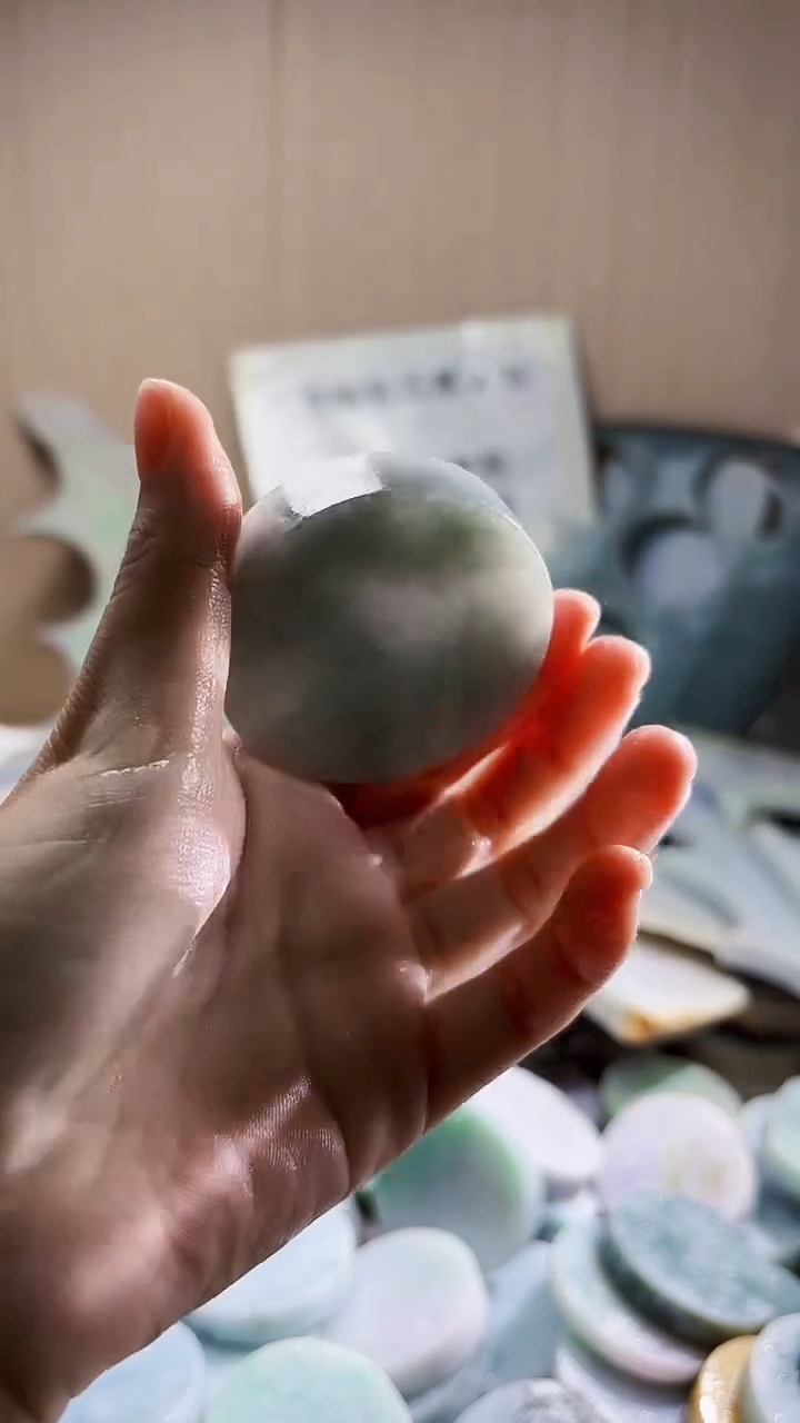 翡翠未镶嵌颈饰翡翠A货 温谭893