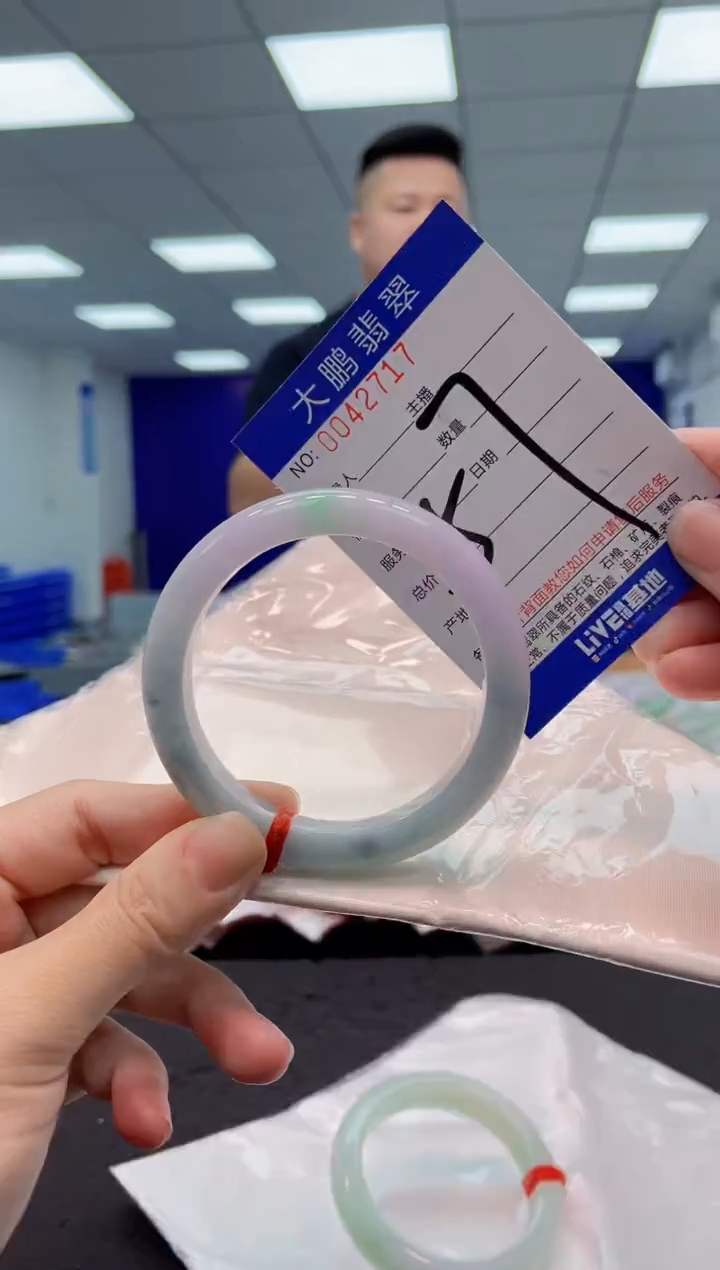 【闪购商品】翡翠手镯未镶嵌AAAAAAAAAA