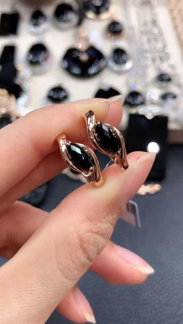 【闪购商品】翡翠耳饰18K金镶嵌m46多样性一件发货