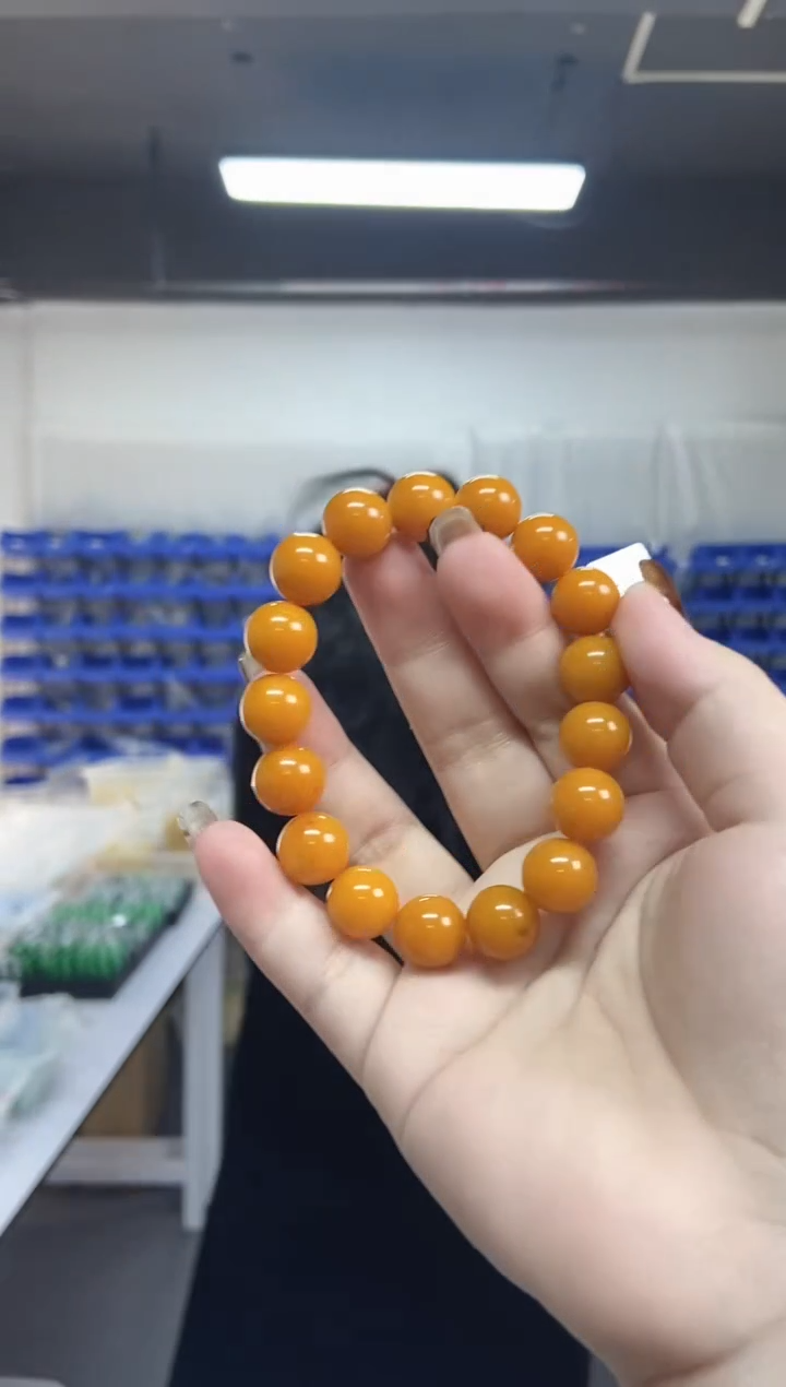 【闪购商品】蜜蜡裸石未镶嵌多样性发其一颜色微差