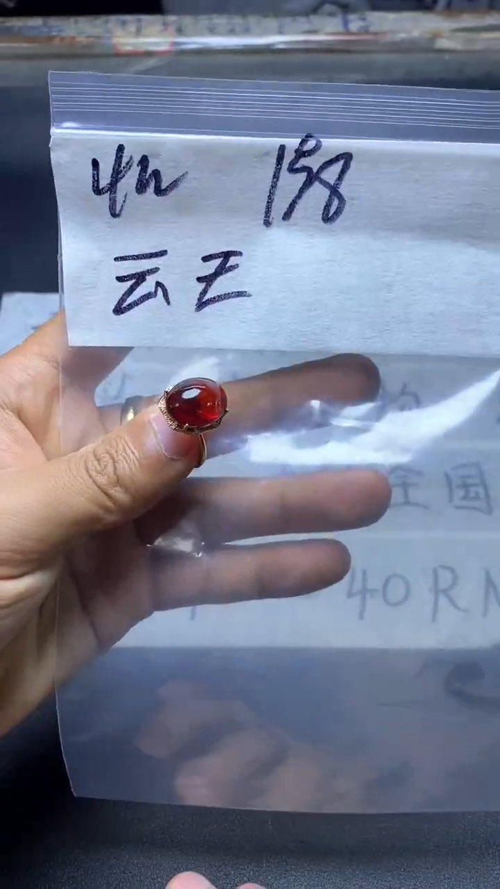 【闪购商品】琥珀手串未镶嵌1111111111111111