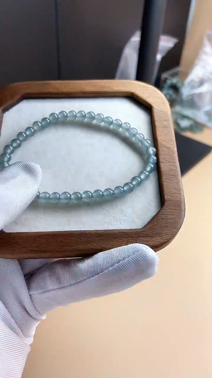 【闪购商品】翡翠手串未镶嵌翡翠手串499
