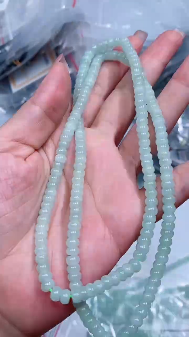 翡翠未镶嵌颈饰珠链