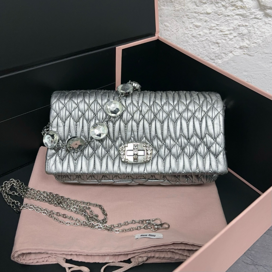 99新 MIU MIU/缪缪 唐唐/C887/46529/单肩包