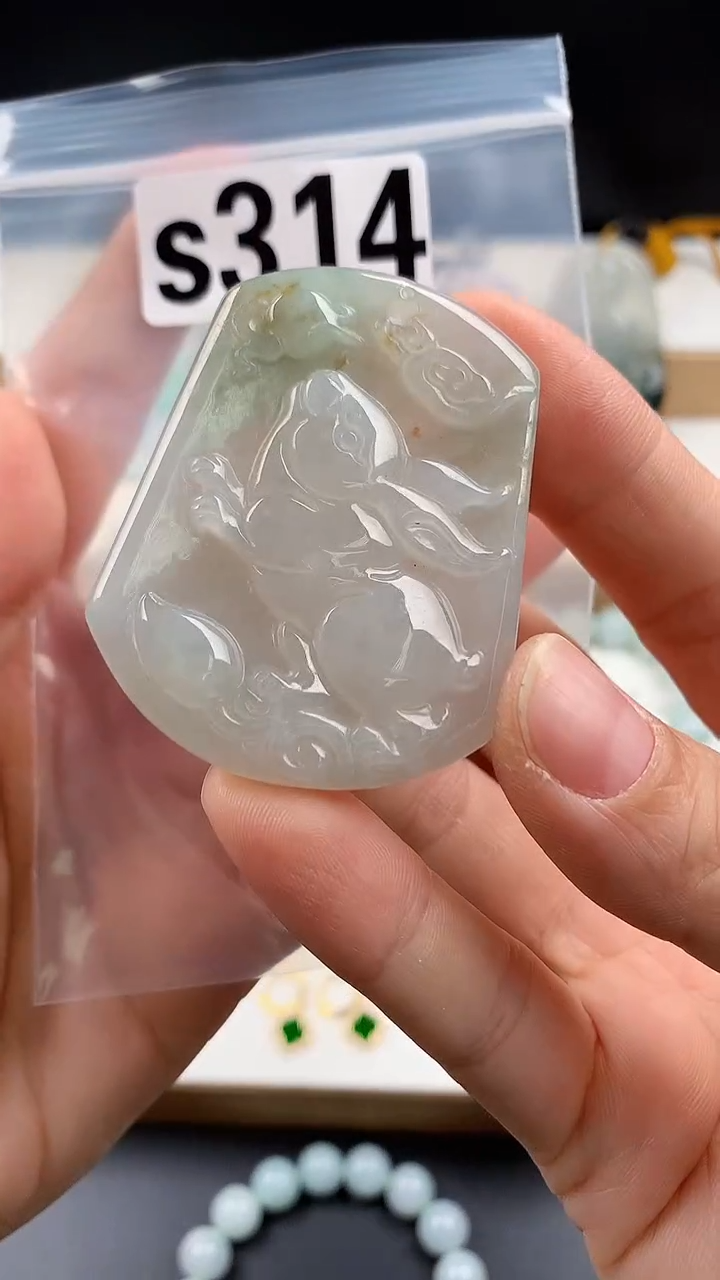 颈饰未镶嵌翡翠天然翡翠吊坠挂件