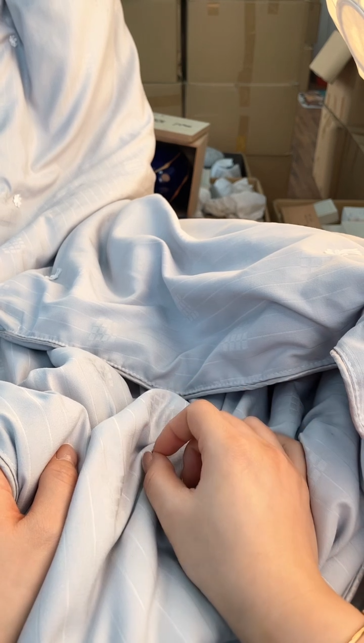 长丝55%（含）-60%（不含）柞蚕丝用****4如图所示 米妮甄选