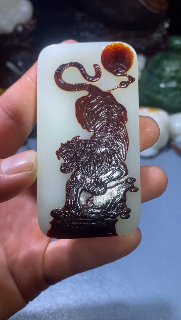 未镶嵌和田玉挂件杨****.和田玉