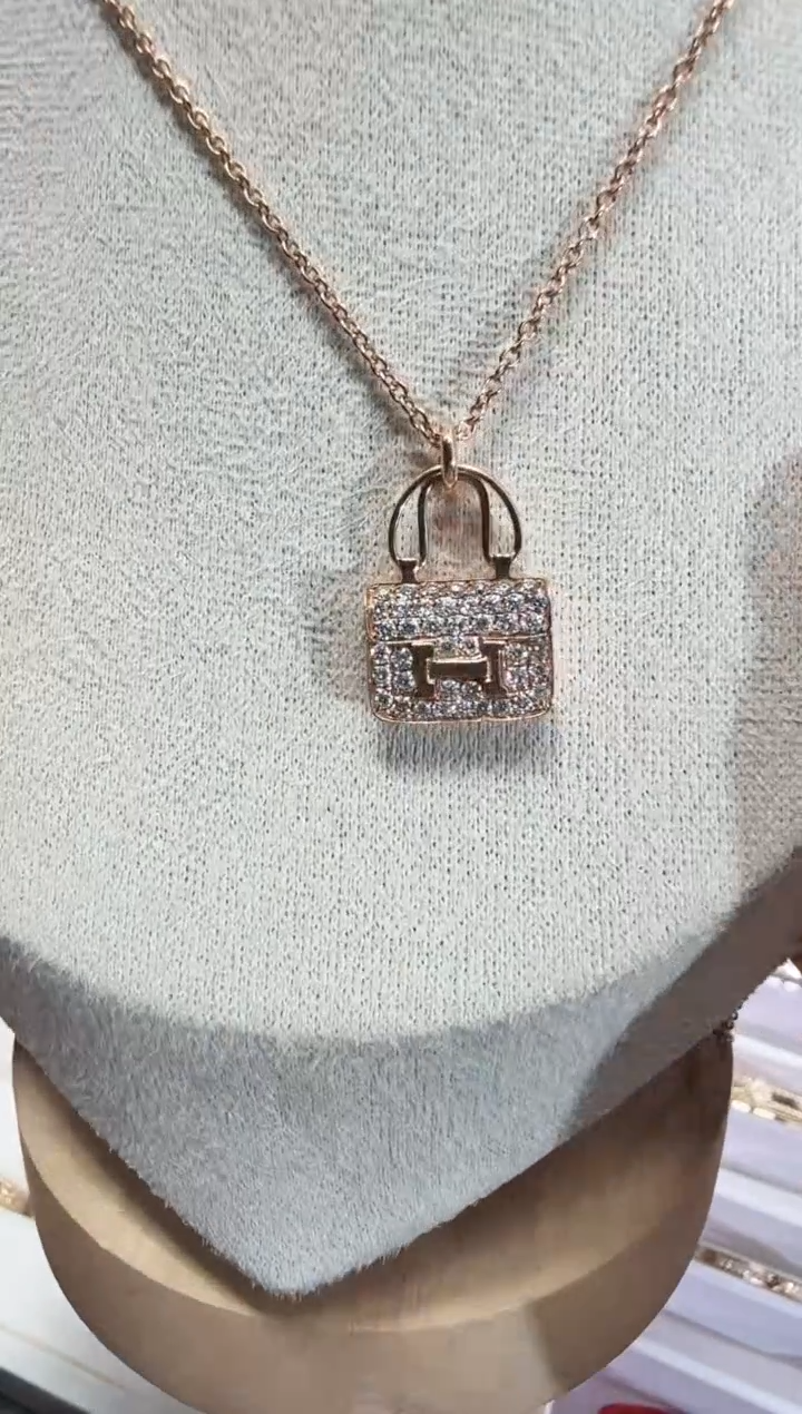 项链18K金镶嵌钻石包包k红