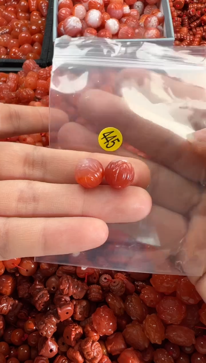 【闪购商品】南红玛瑙颈饰未镶嵌1