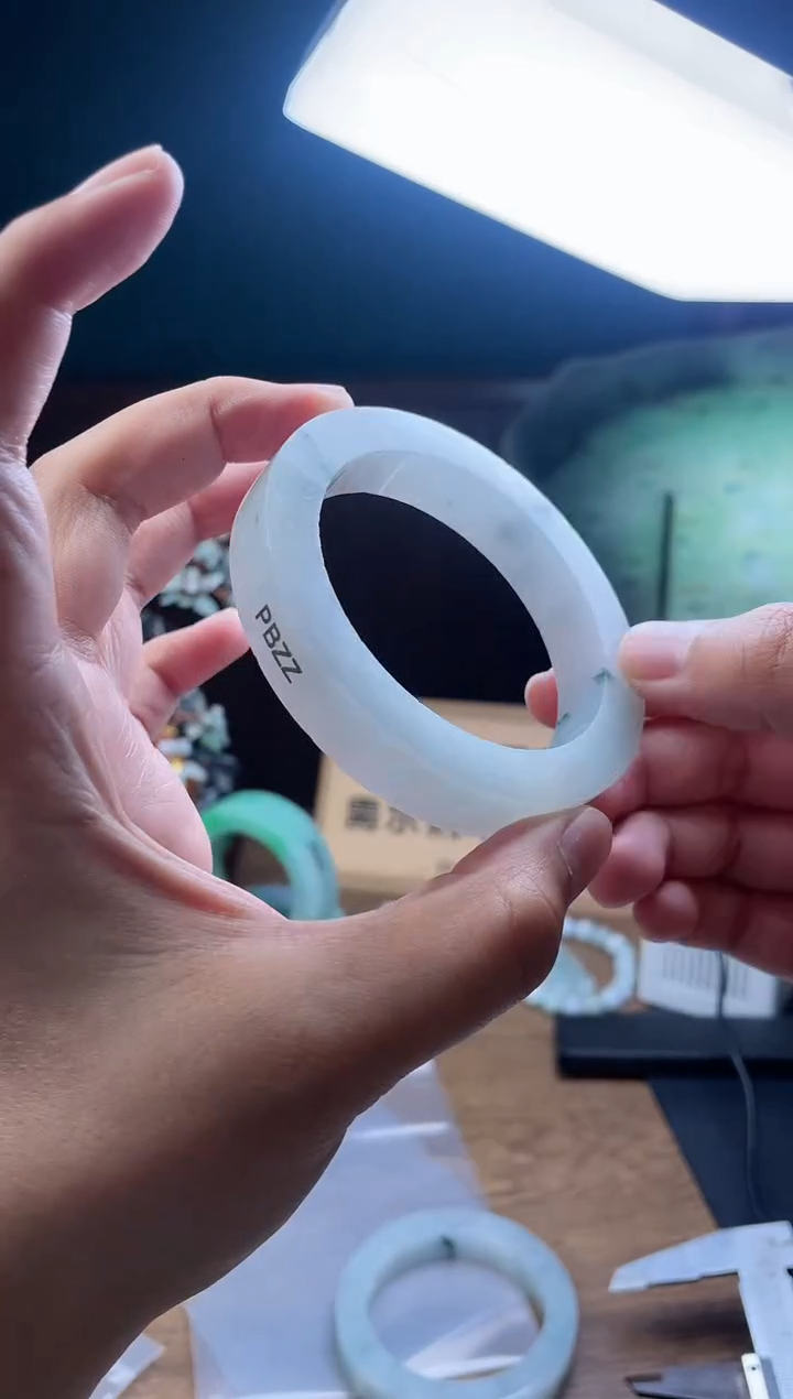 【闪购商品】定制翡翠手镯未镶嵌 定制