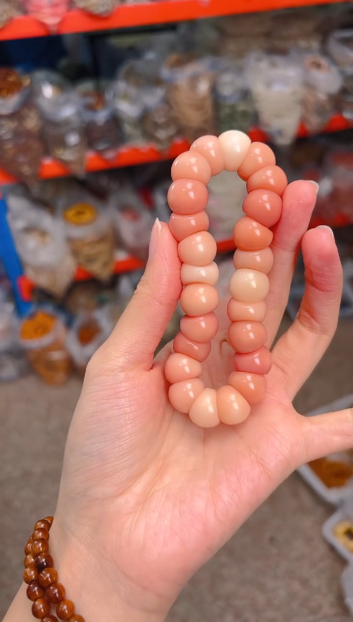 吊坠菩提根/象牙果粉色大肠