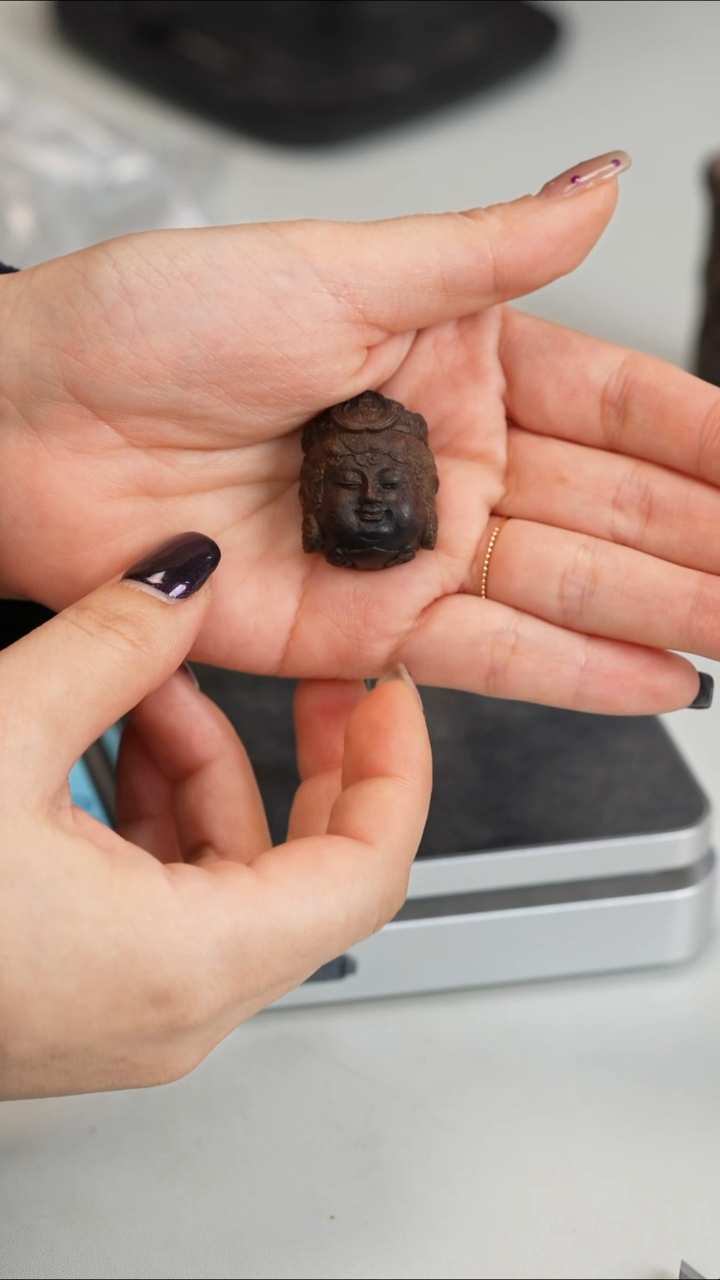 沉香沉香碎屑加雅布拉沉水佛首 9.5g